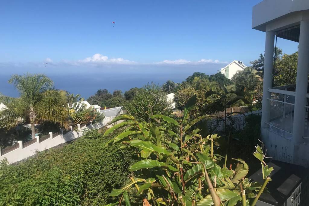 St Leu -Villa D'Artiste, Superbe Vue Mer, Piscine Chauffee Сен-Лу Екстериор снимка
